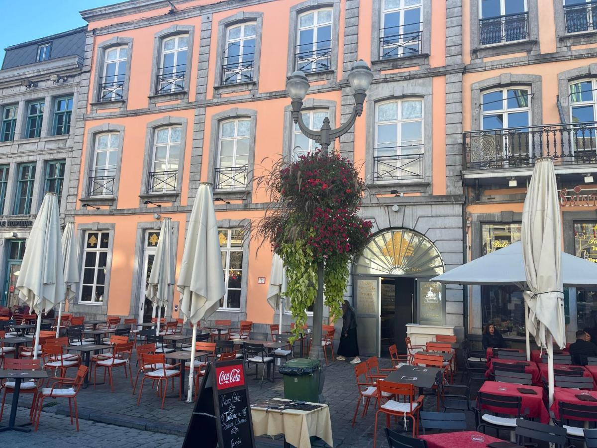 Hotel Grand Place Mons Bagian luar foto