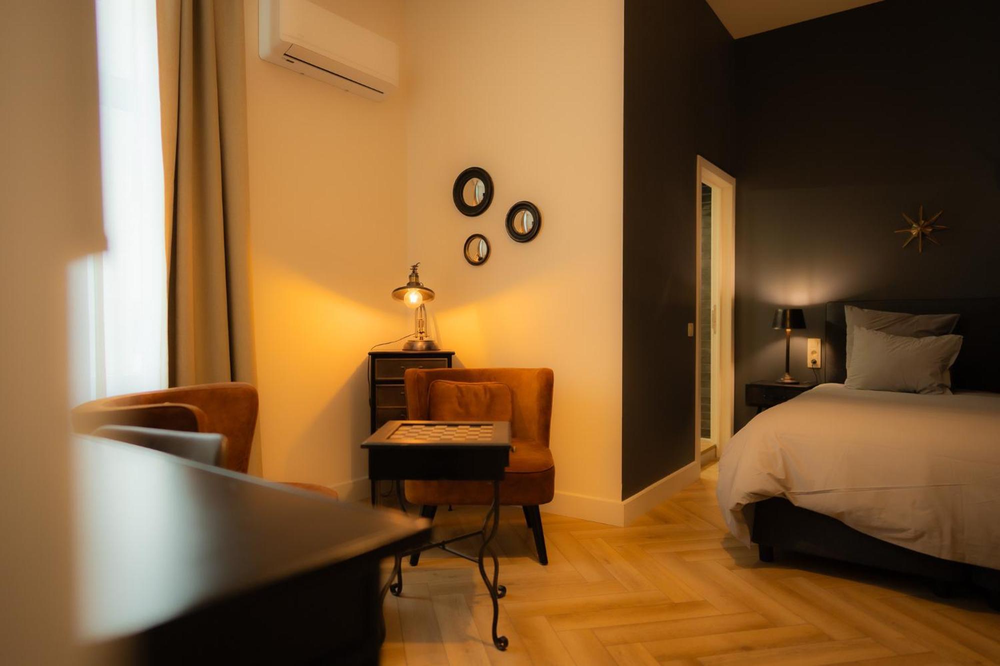 Hotel Grand Place Mons Bagian luar foto