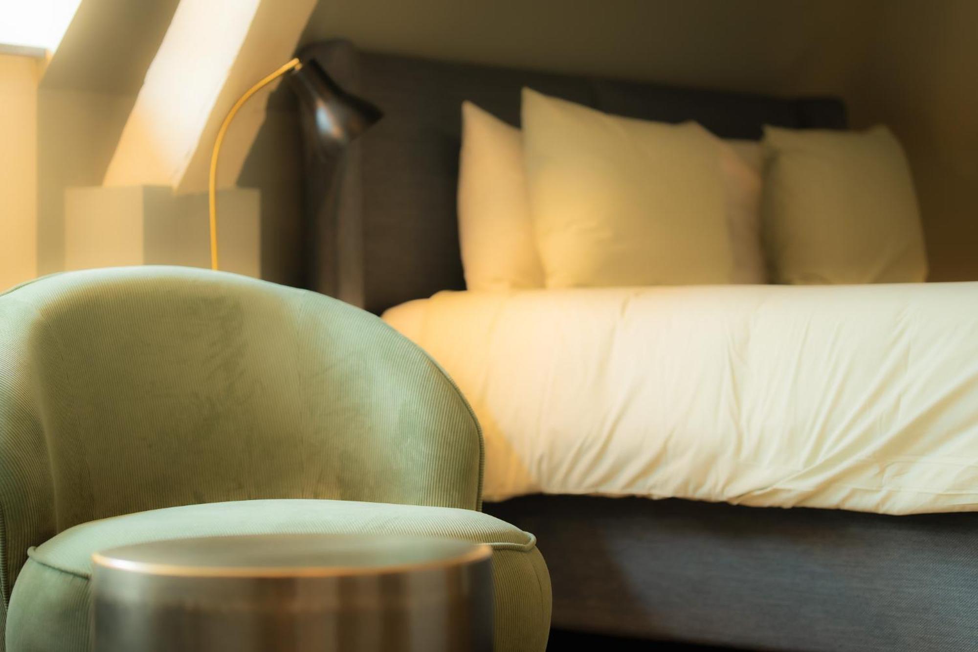 Hotel Grand Place Mons Bagian luar foto