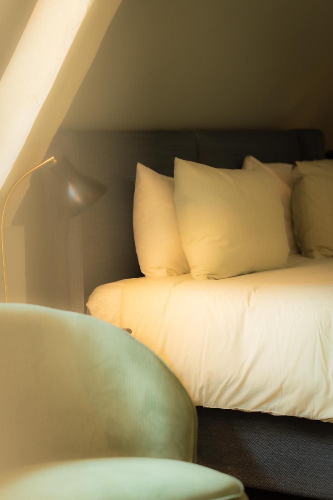 Hotel Grand Place Mons Bagian luar foto