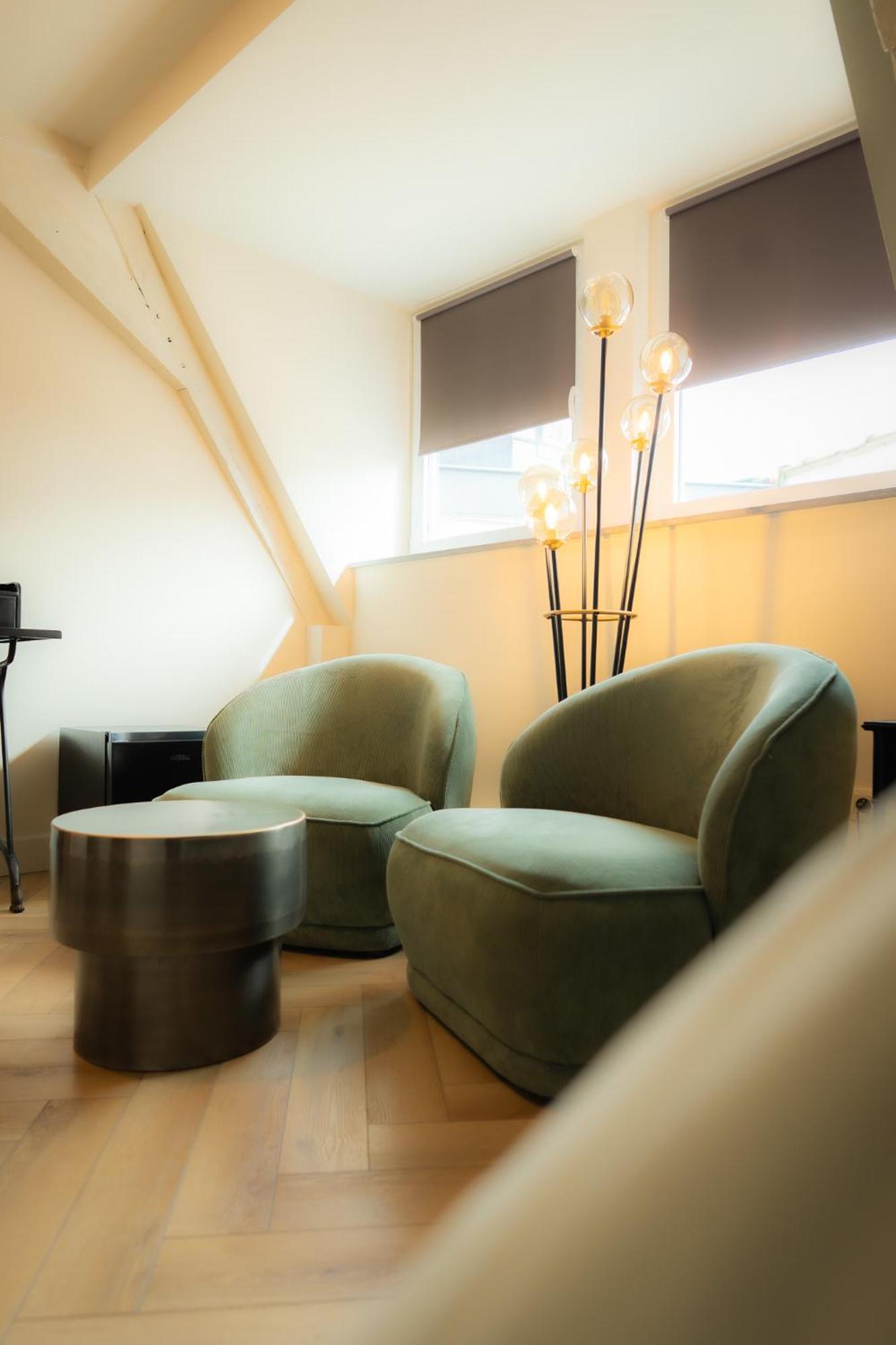 Hotel Grand Place Mons Bagian luar foto