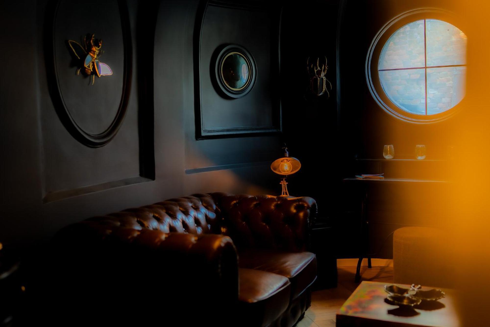 Hotel Grand Place Mons Bagian luar foto