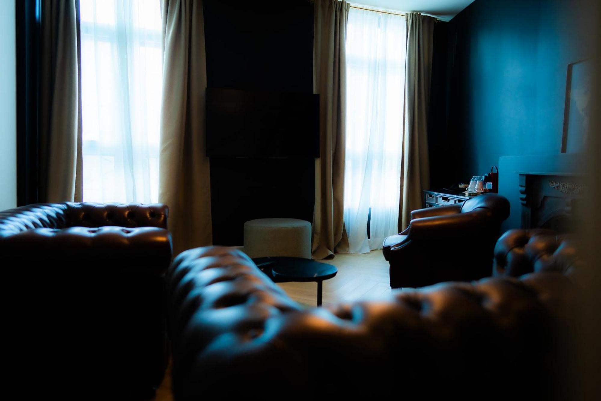 Hotel Grand Place Mons Bagian luar foto