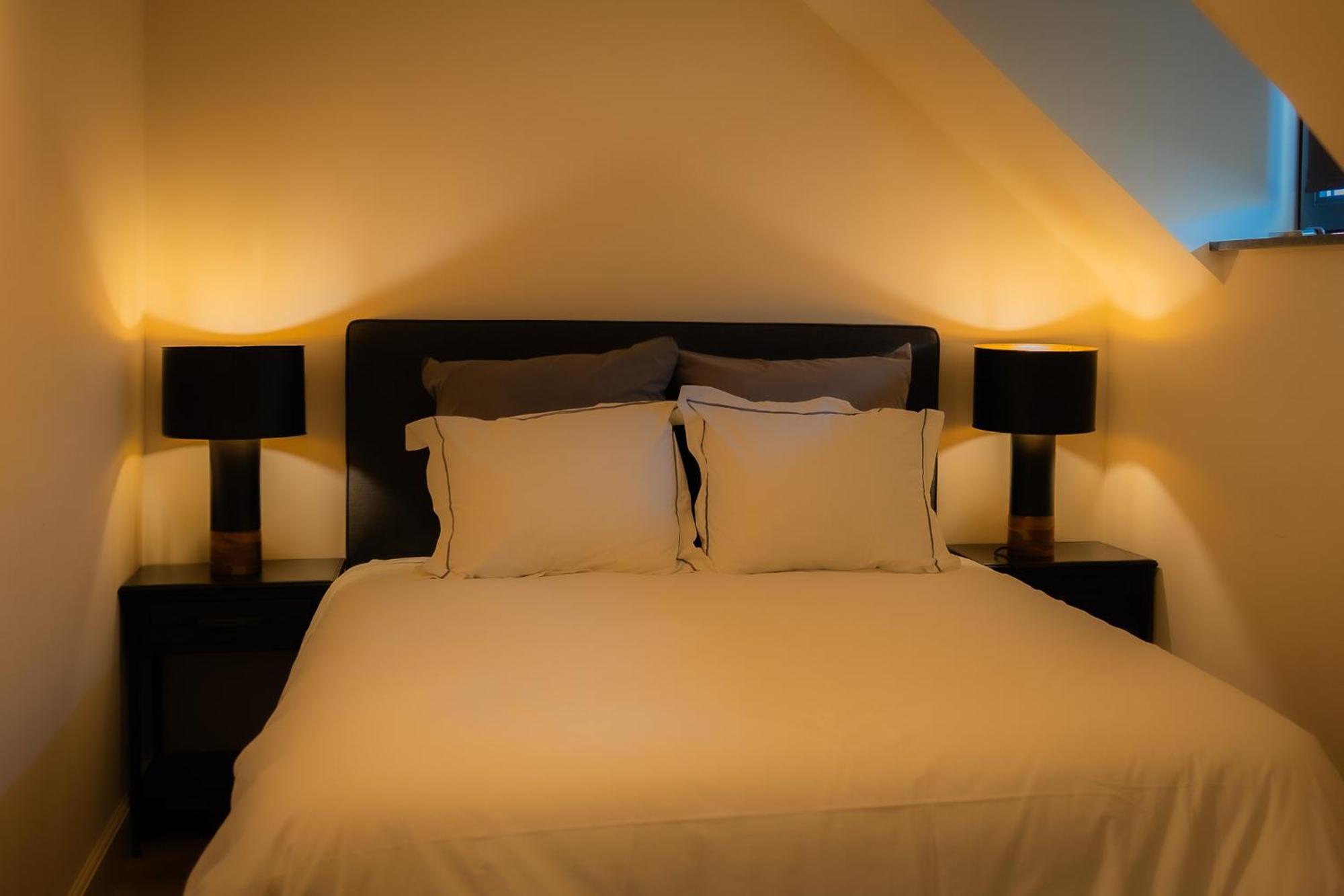 Hotel Grand Place Mons Bagian luar foto