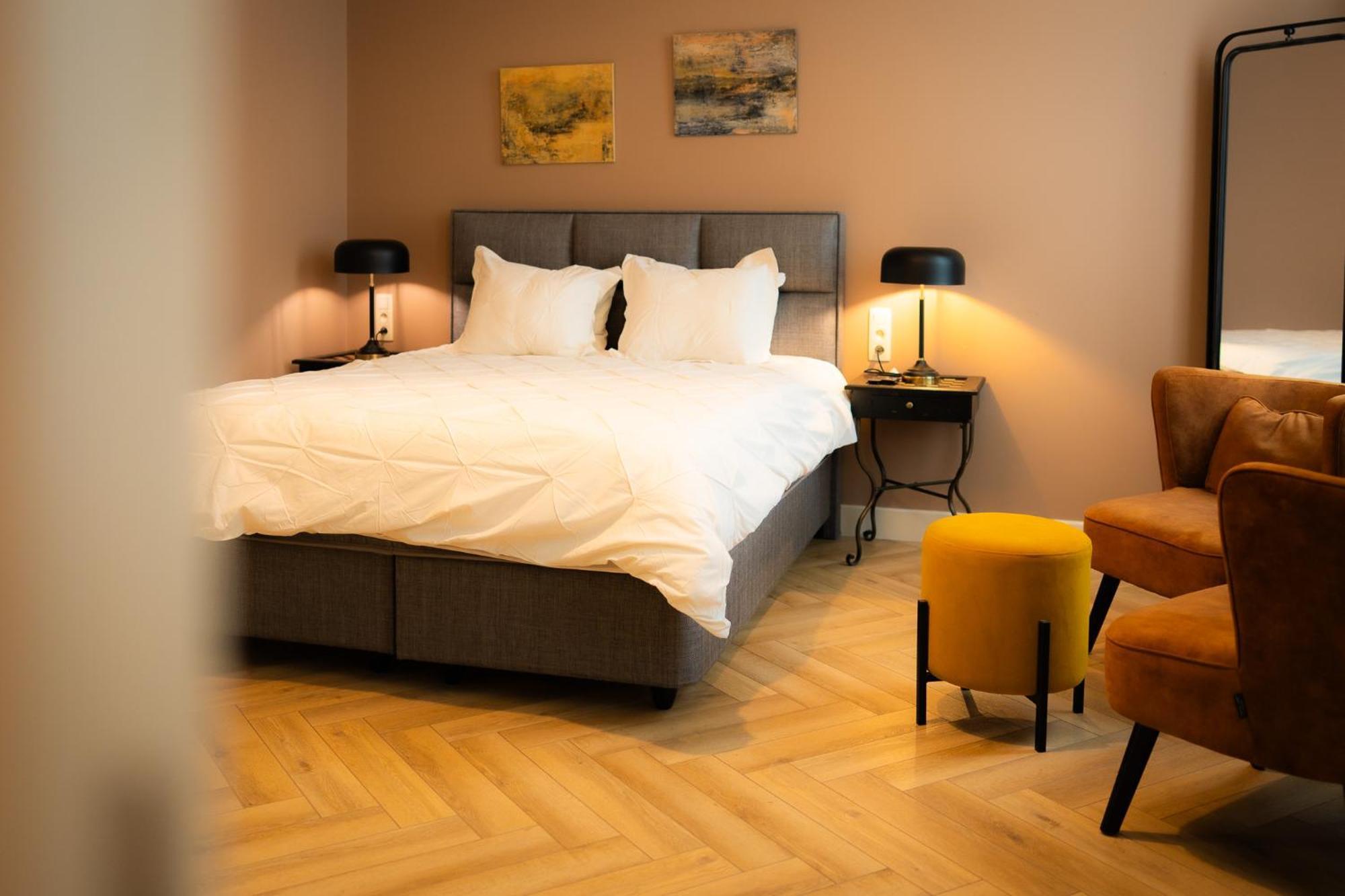 Hotel Grand Place Mons Bagian luar foto